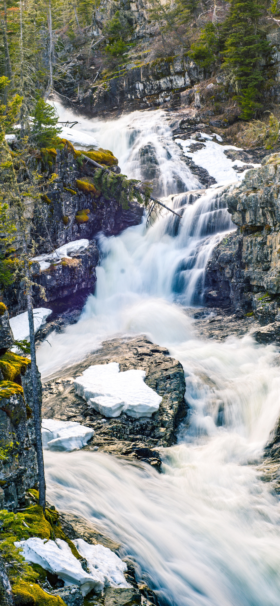 [2436×1125]流水 陡峭 山水 山峡 苹果手机壁纸图片