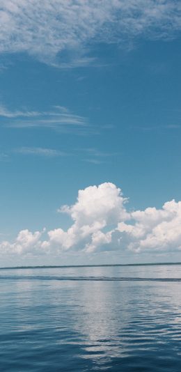 [2436x1125]海天一线 白云 大海 蔚蓝 苹果手机壁纸图片