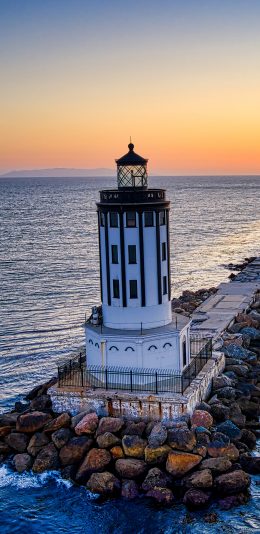 [2436x1125]海岸 建筑 灯塔 信号塔 苹果手机壁纸图片