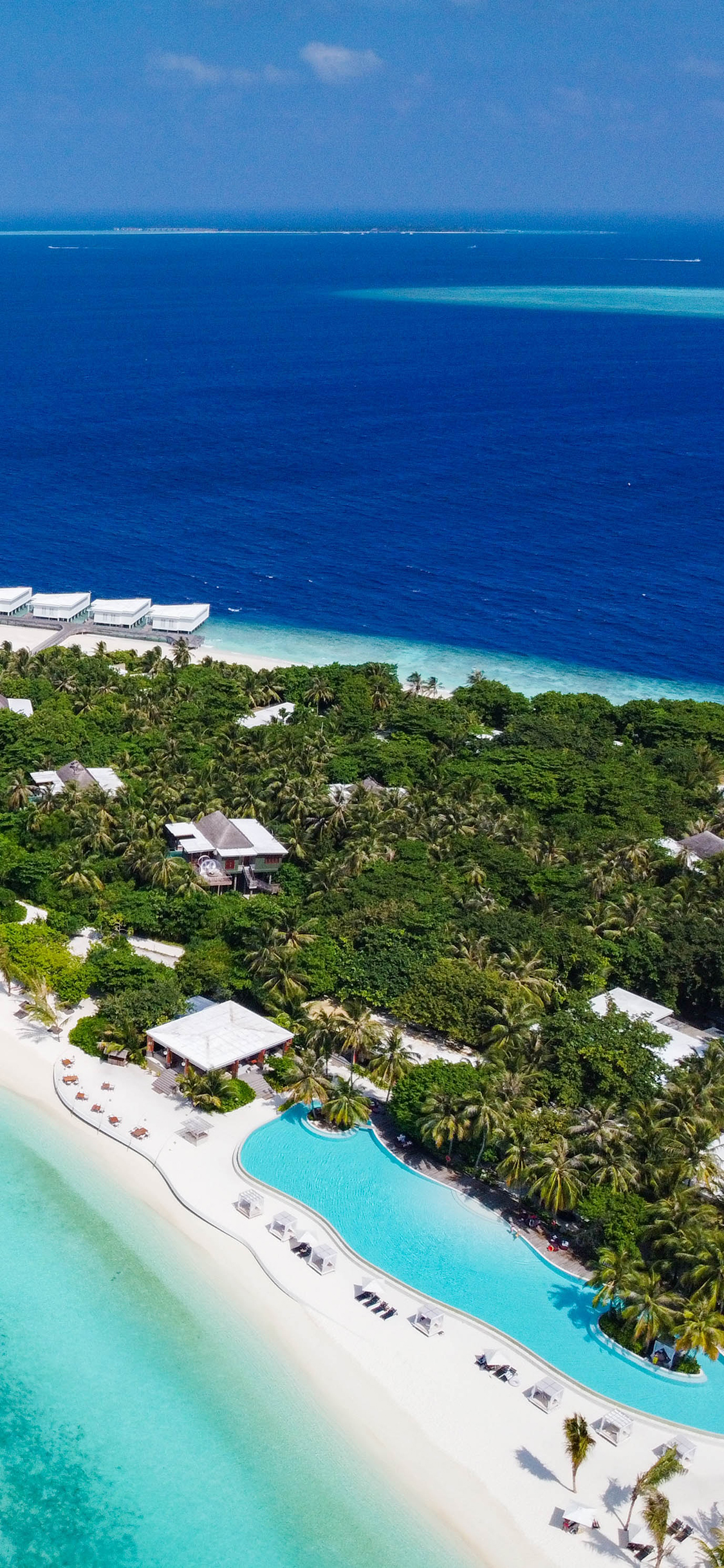 [2436×1125]海景 大海 海岛 泳池 休闲 度假 苹果手机壁纸图片