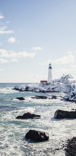 [2436x1125]海景 浪花 岩石 灯塔 苹果手机壁纸图片