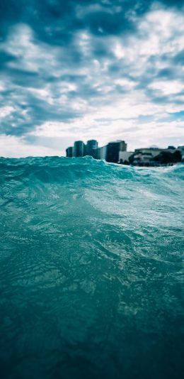 [2436x1125]海水 大海 海面 城市 苹果手机壁纸图片