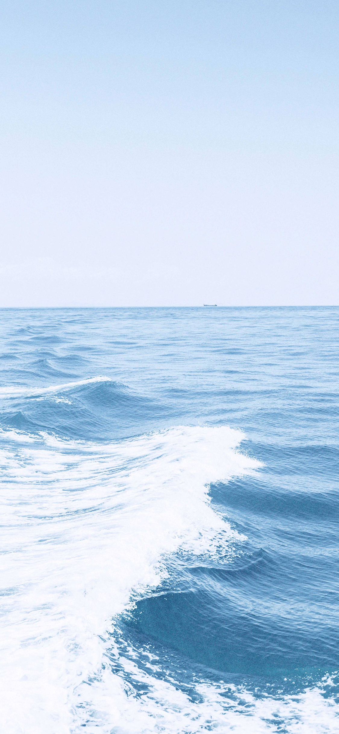 [2436×1125]海浪 大海 蓝色 海洋 浪花 苹果手机壁纸图片