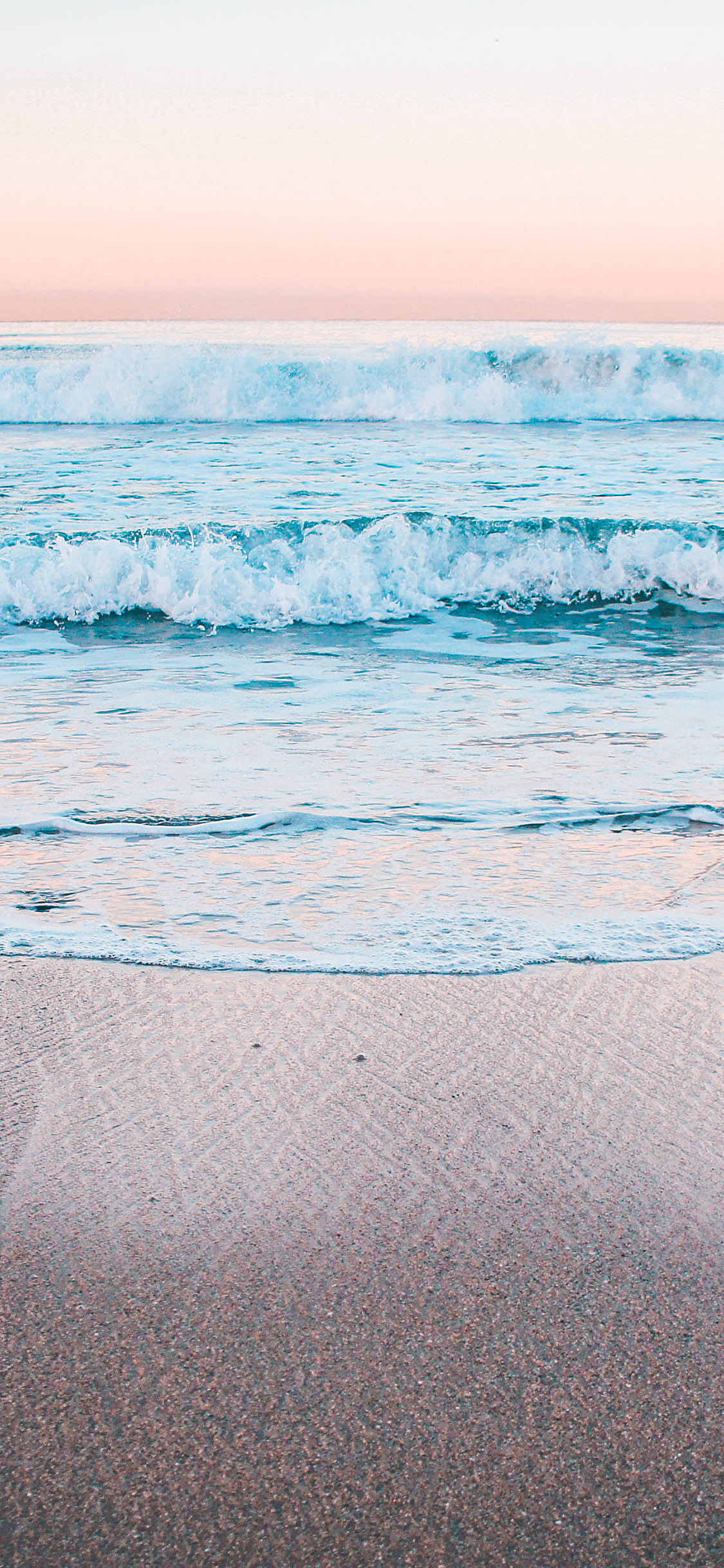 [2436×1125]海浪 浪花 大海 沙滩 苹果手机壁纸图片