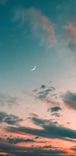 [2436x1125]渐变 云彩 弯月 月亮 苹果手机壁纸图片