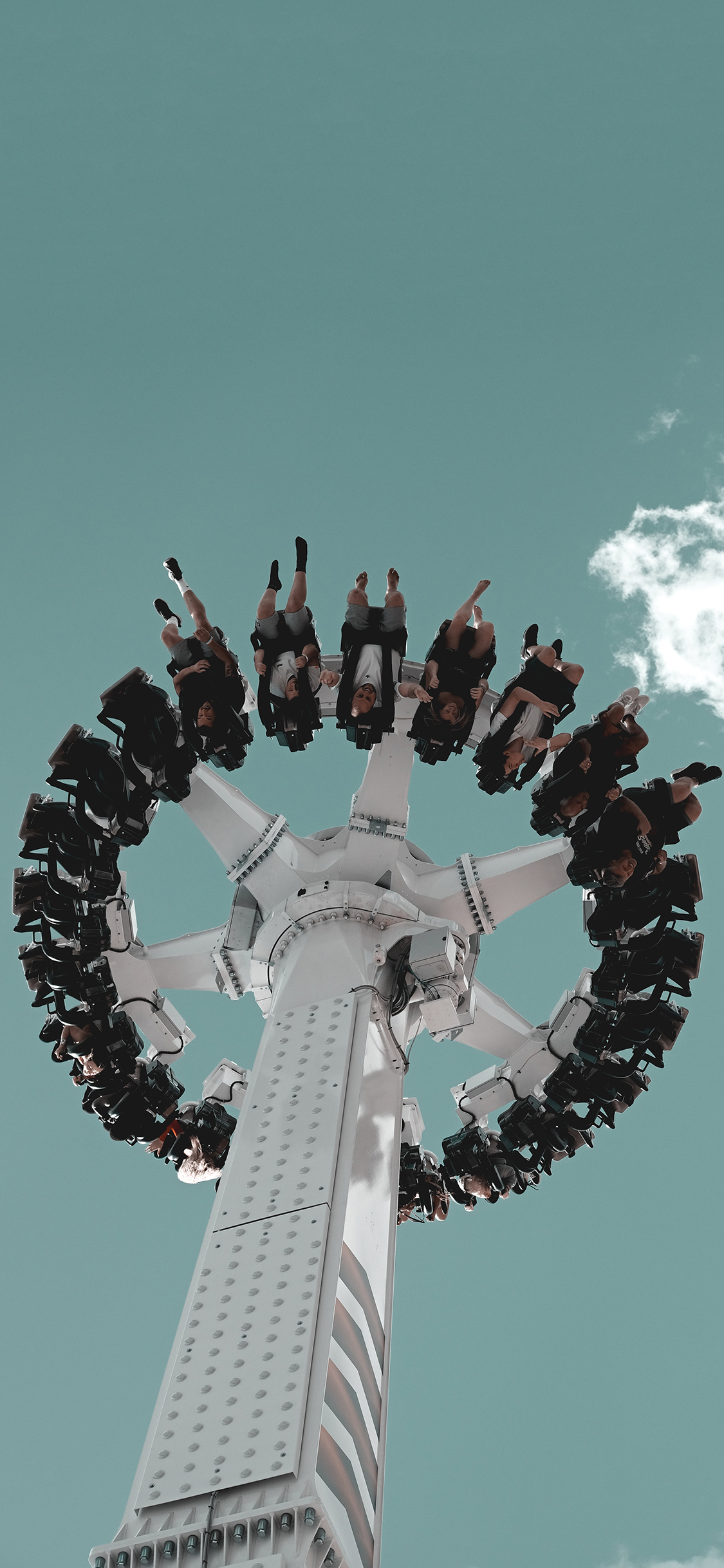 [2436×1125]游乐园 游乐设施 升降 刺激 苹果手机壁纸图片