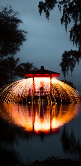 [2436x1125]湖泊 凉亭 夜晚 烟花 苹果手机壁纸图片