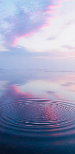 [2436x1125]湖面 水波 蓝色 倒影 水面 苹果手机壁纸图片