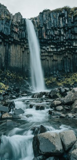 [2436x1125]瀑布 岩石 流水 石块 苹果手机壁纸图片