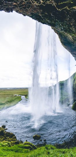 [2436x1125]瀑布 流水 池塘 野外 草原 苹果手机壁纸图片