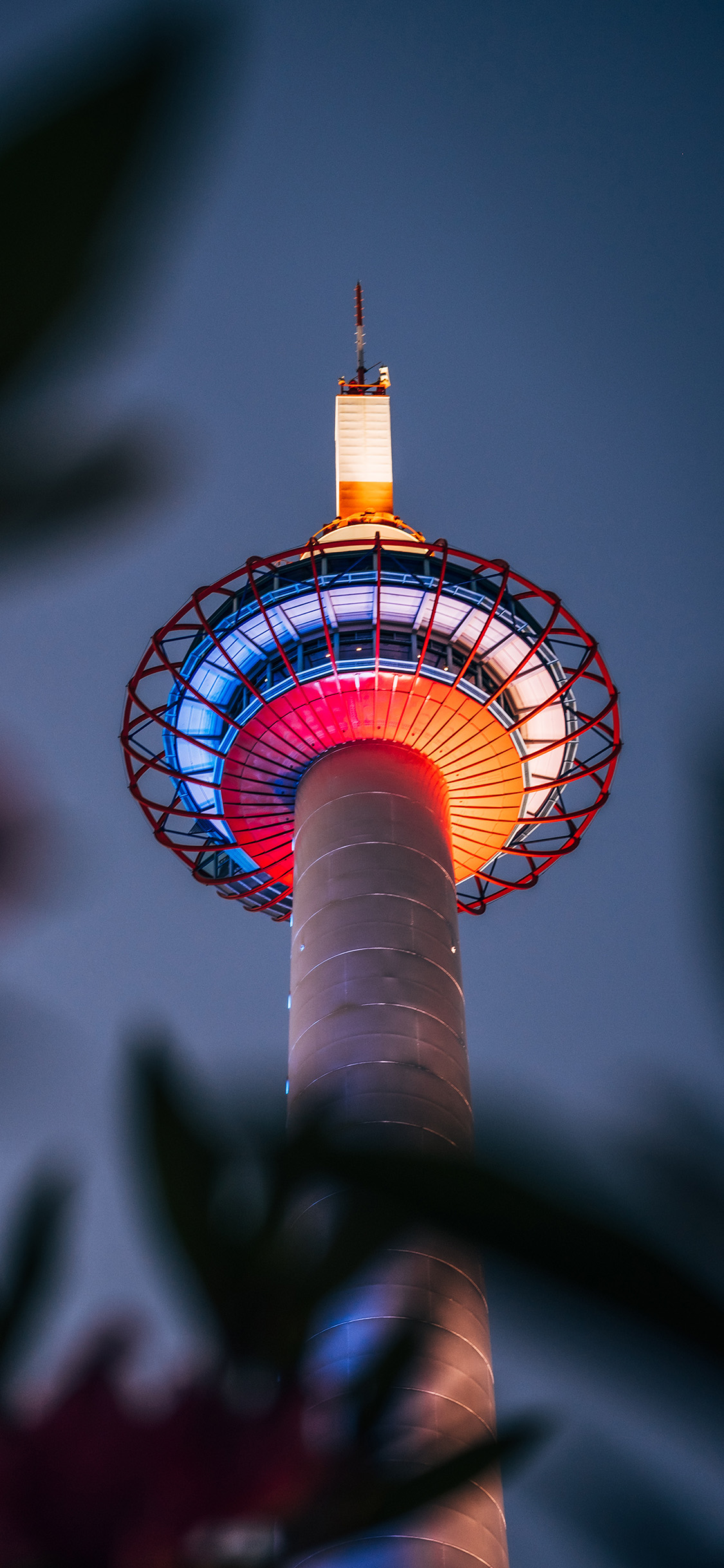 [2436×1125]灯塔 建筑 高楼 照明 苹果手机壁纸图片