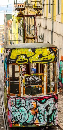 [2436x1125]电轨车 交通工具 涂鸦 街头 艺术 苹果手机壁纸图片