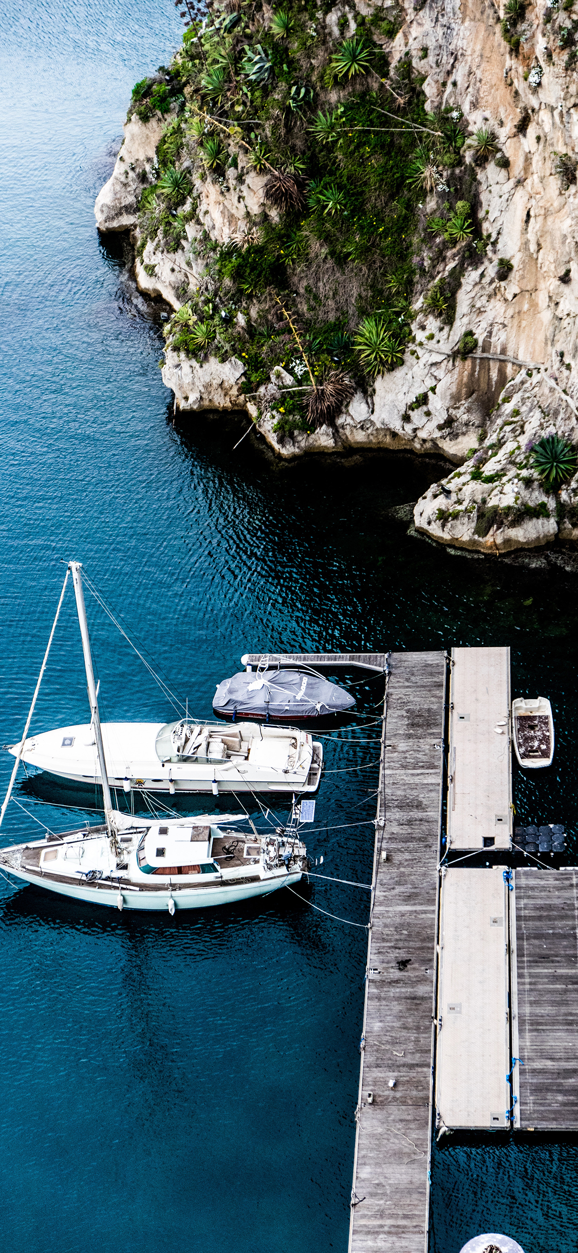 [2436×1125]码头 景观 船只 海面 苹果手机壁纸图片
