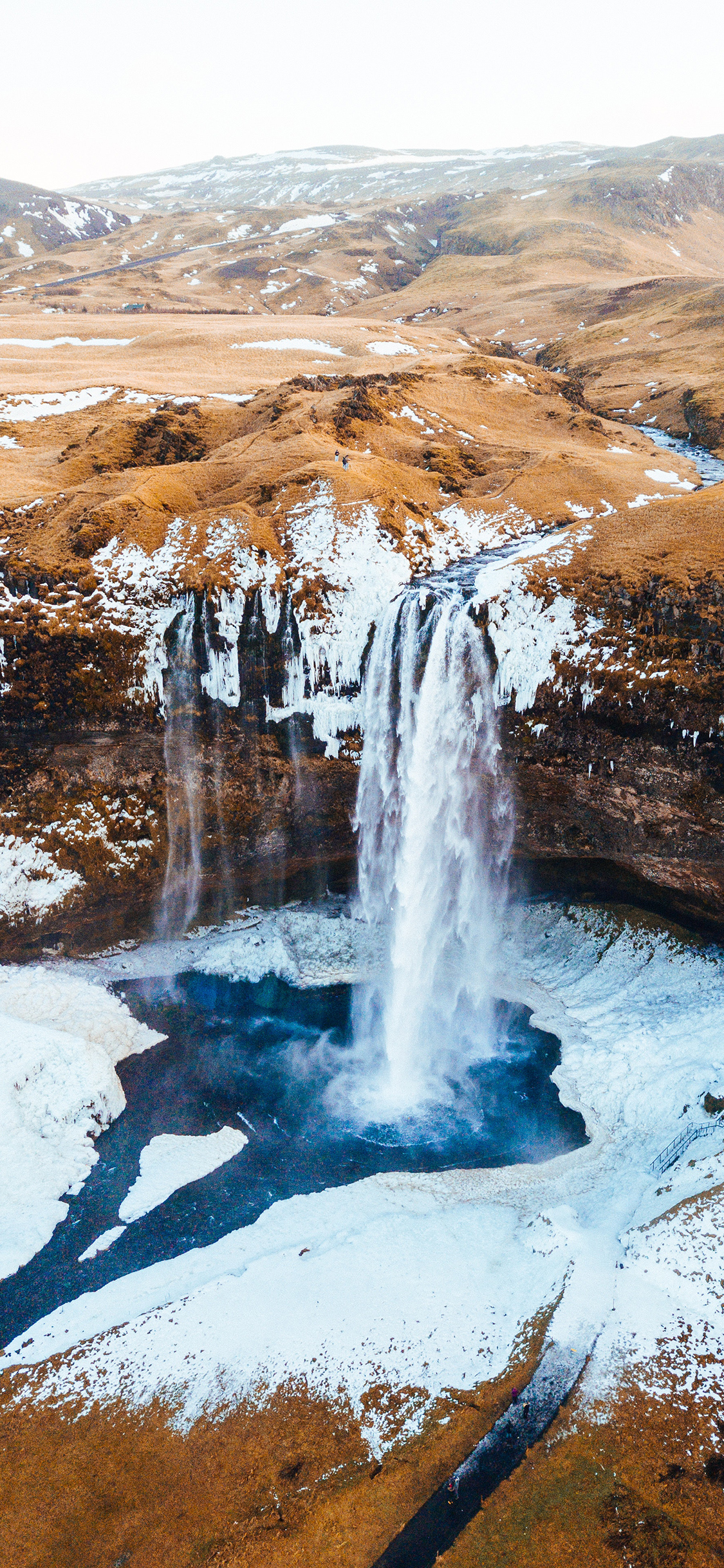 [2436×1125]自然美景 山川 瀑布 河流 结冰 苹果手机壁纸图片