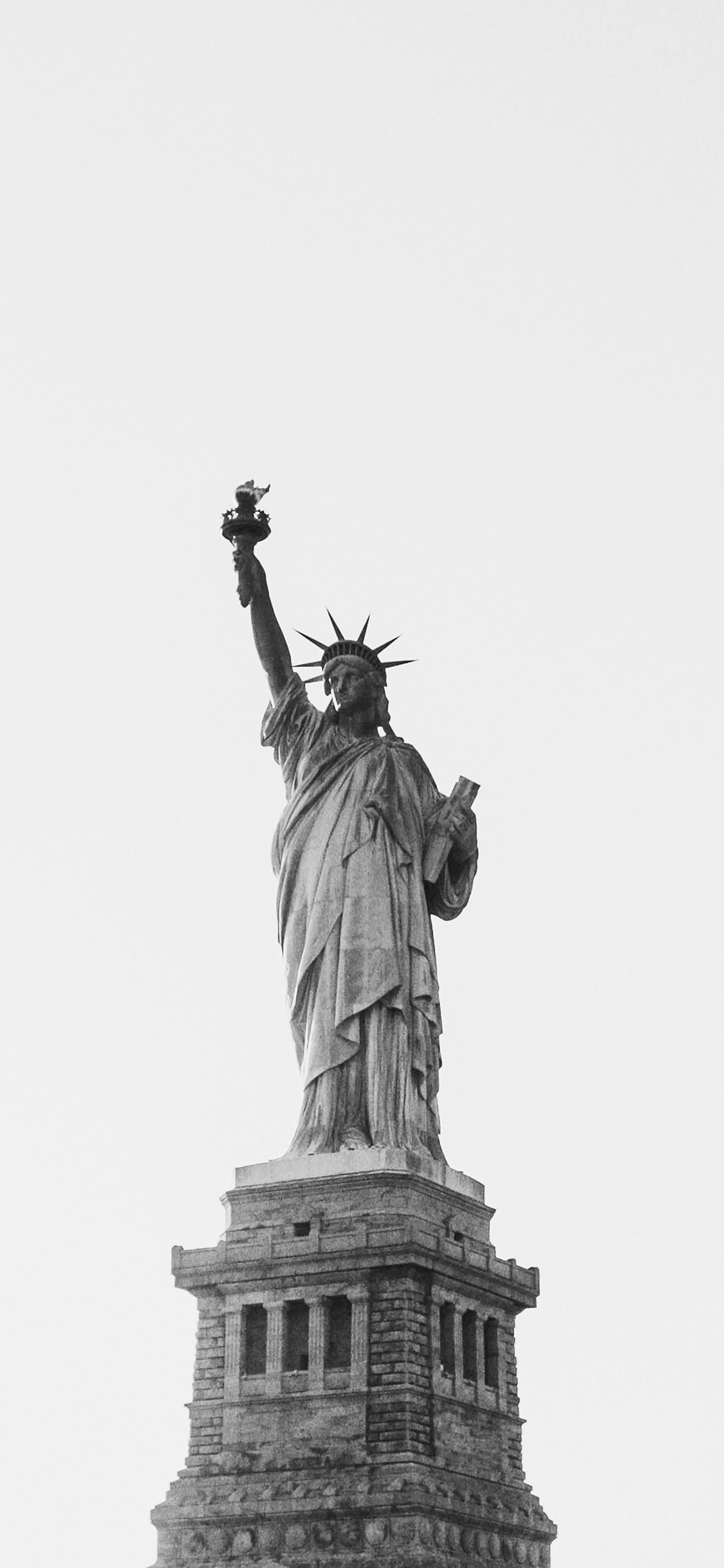 [2436×1125]自由女神像 美国 雕像 苹果手机壁纸图片