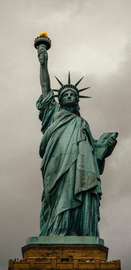 [2436x1125]自由女神像 美国 雕塑 苹果手机壁纸图片