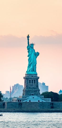 [2436x1125]自由女神像 雕塑 海岸 苹果手机壁纸图片