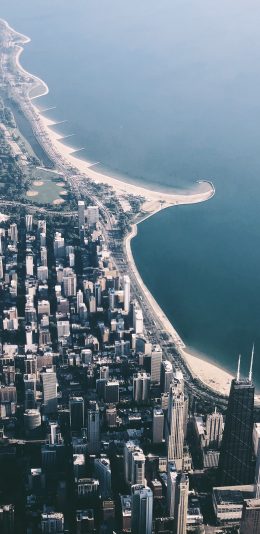 [2436x1125]航拍 城市 高楼建筑 沿海 苹果手机壁纸图片