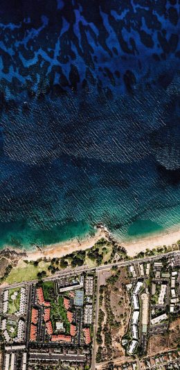 [2436x1125]航拍 大海 城市 沿海 建筑 沙滩 苹果手机壁纸图片