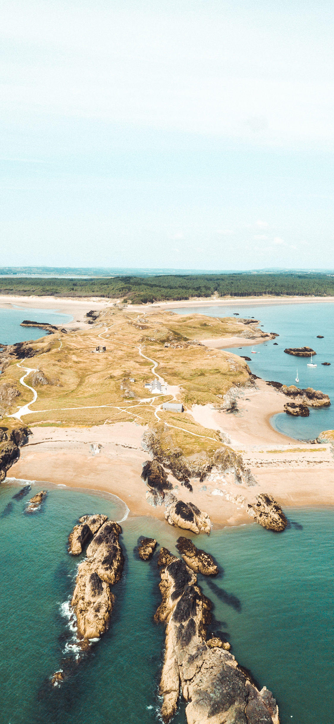 [2436×1125]航拍 海岛 大海 美景 苹果手机壁纸图片