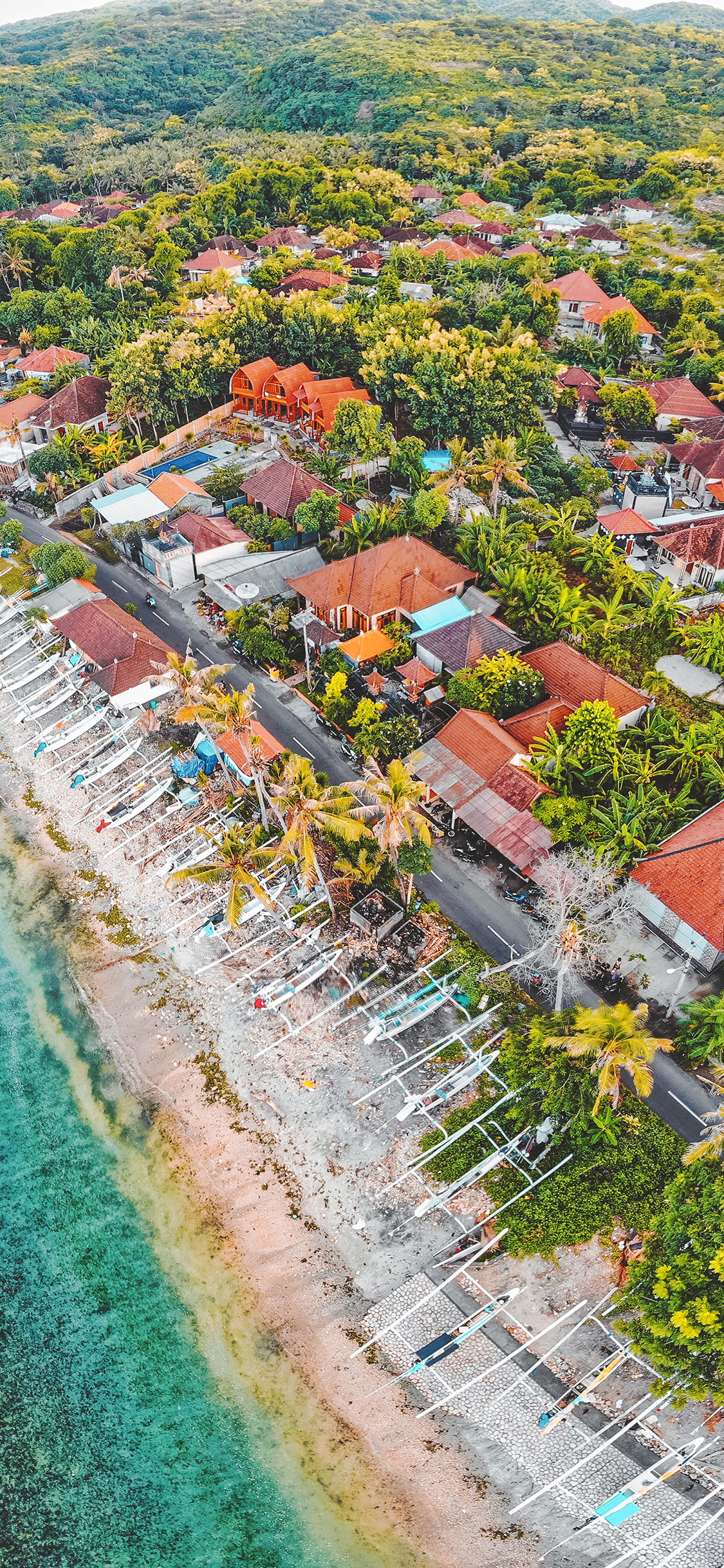 [2436×1125]航拍 美景 大海 沙滩 建筑 苹果手机壁纸图片