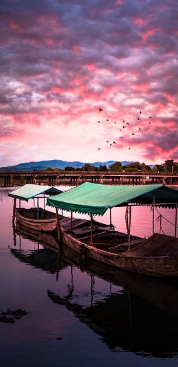 [2436x1125]船只 天空 云彩 彩霞 苹果手机壁纸图片
