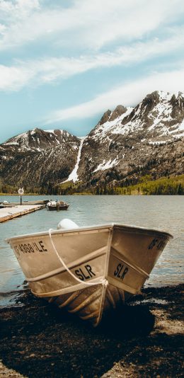 [2436x1125]船只 景观 雪山  湖水 苹果手机壁纸图片