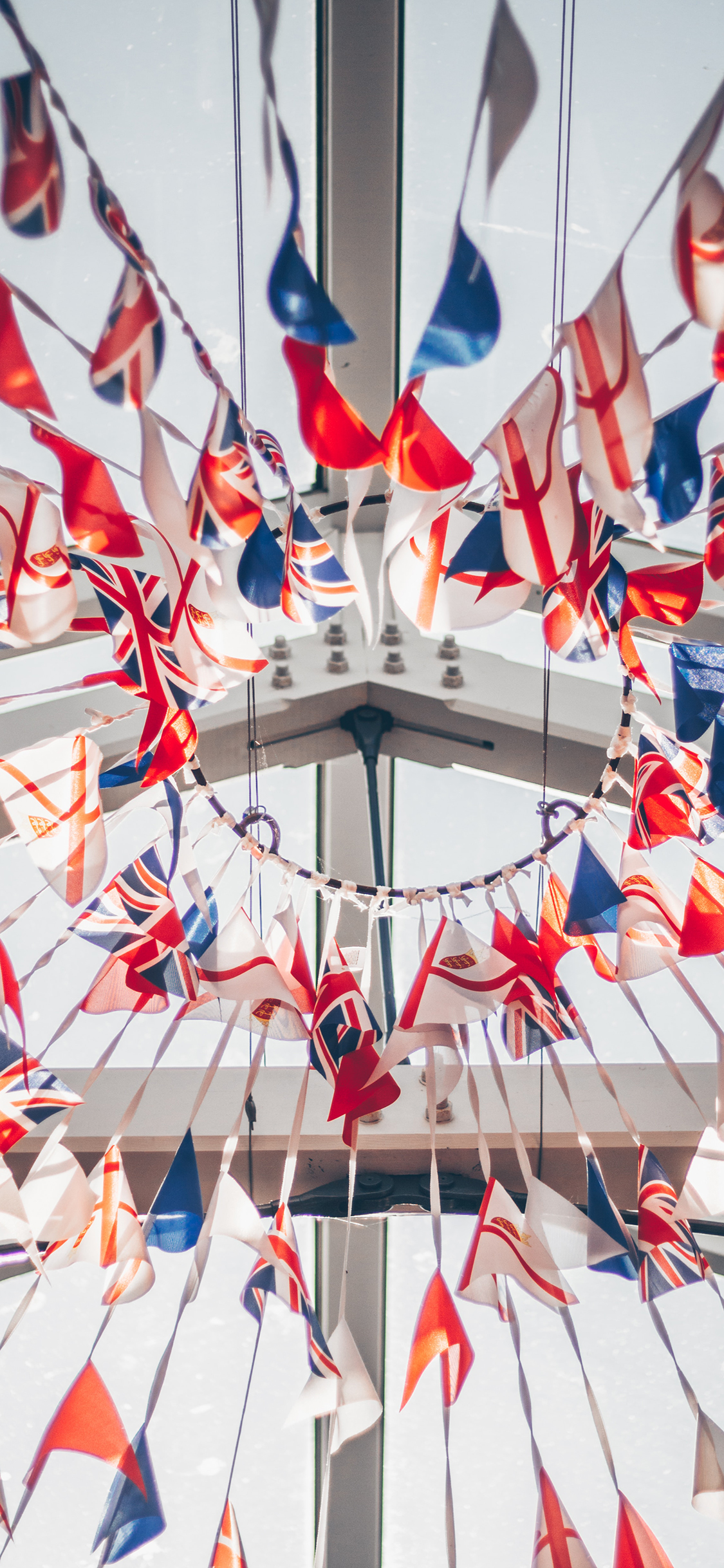 [2436×1125]英国 旗帜 象征 飘扬 苹果手机壁纸图片