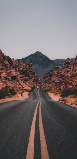 [2436x1125]荒漠 公路 戈壁 无止境 苹果手机壁纸图片