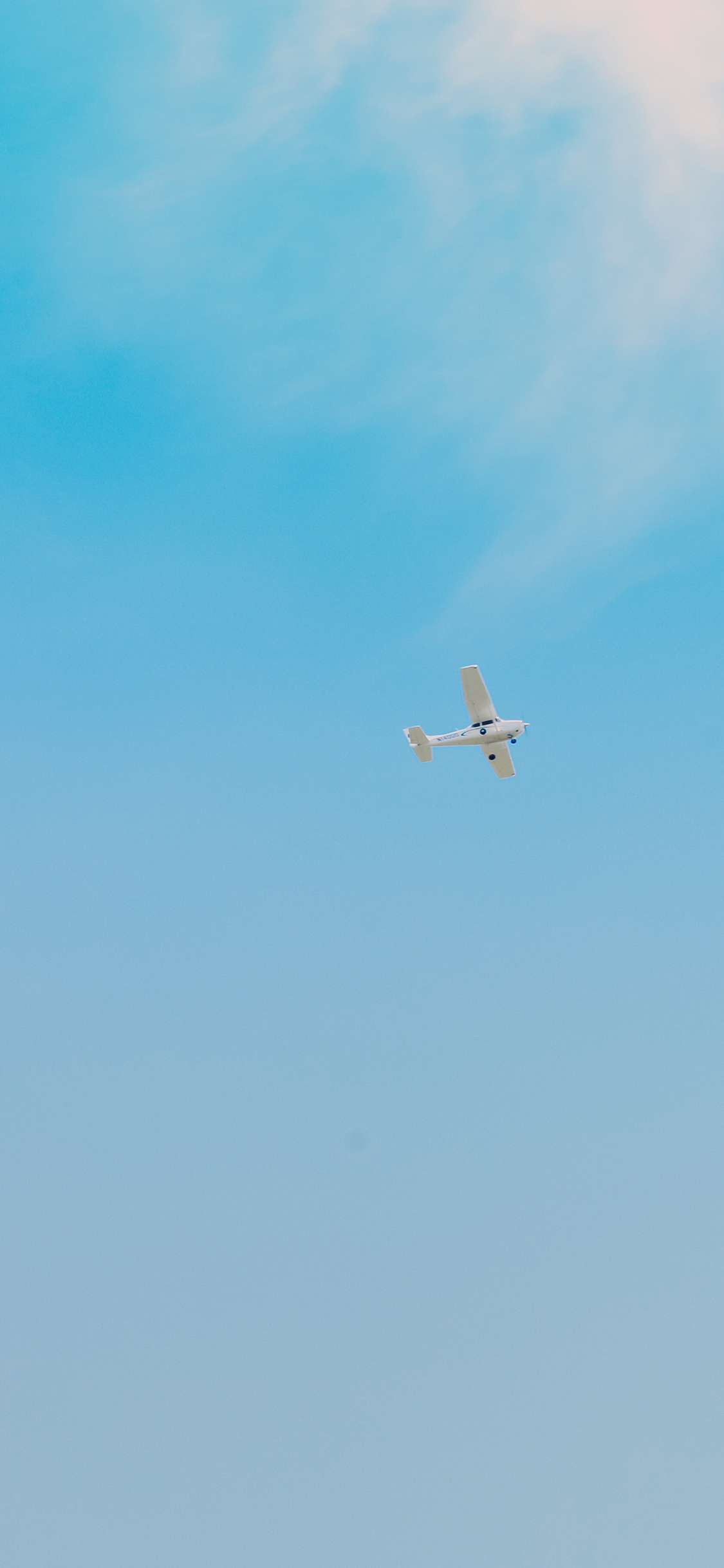 [2436×1125]蓝天 天空 飞机 航空 苹果手机壁纸图片