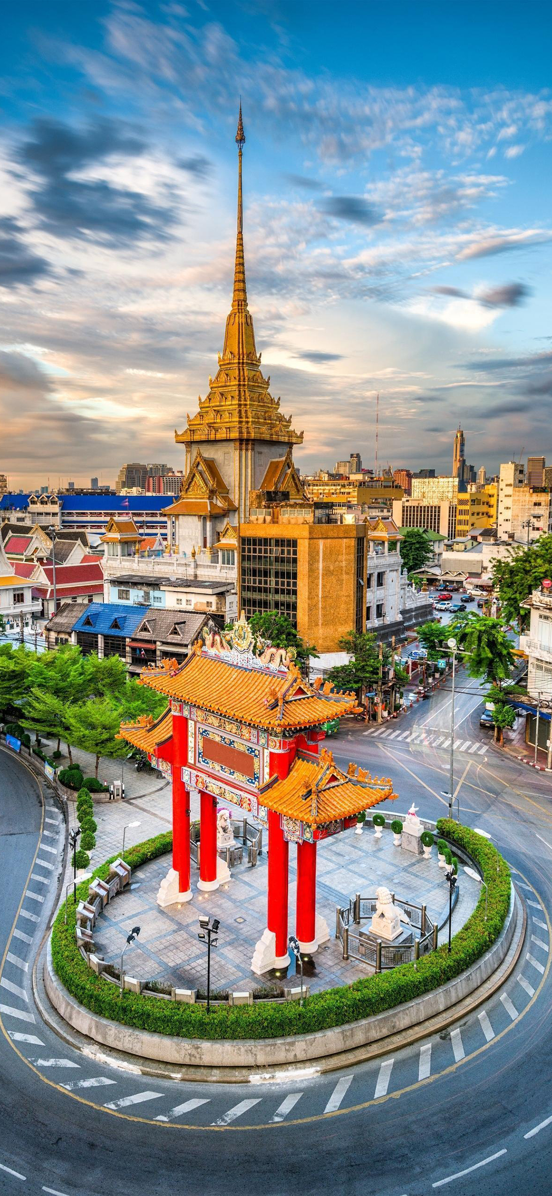 [2436×1125]蓝天 建筑 塔顶 佛寺 苹果手机壁纸图片