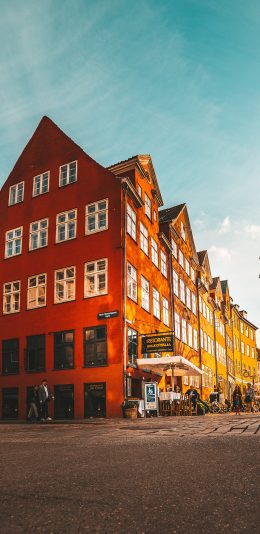 [2436x1125]蓝天 街景 建筑 色彩