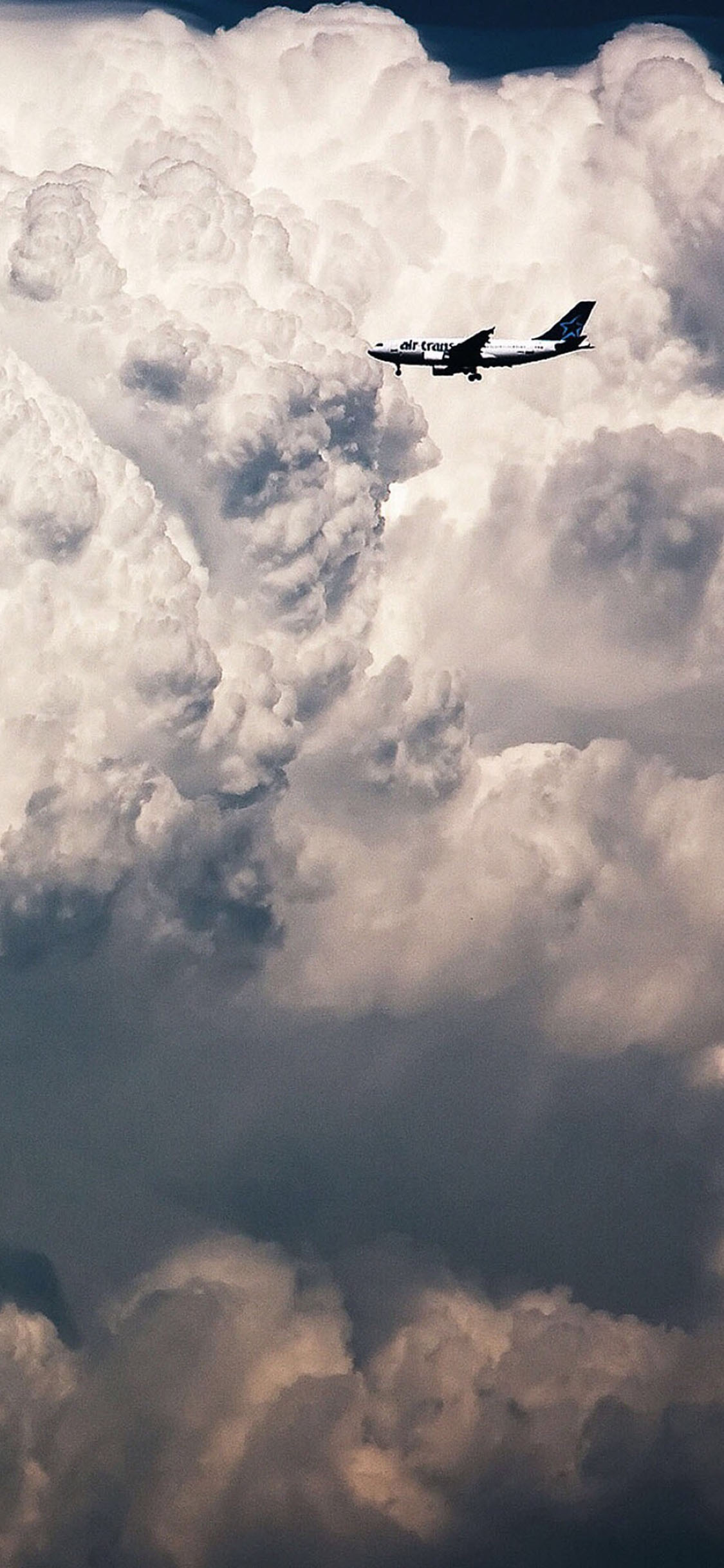 [2436×1125]蓝天白云 云层 飞机 飞行 苹果手机壁纸图片