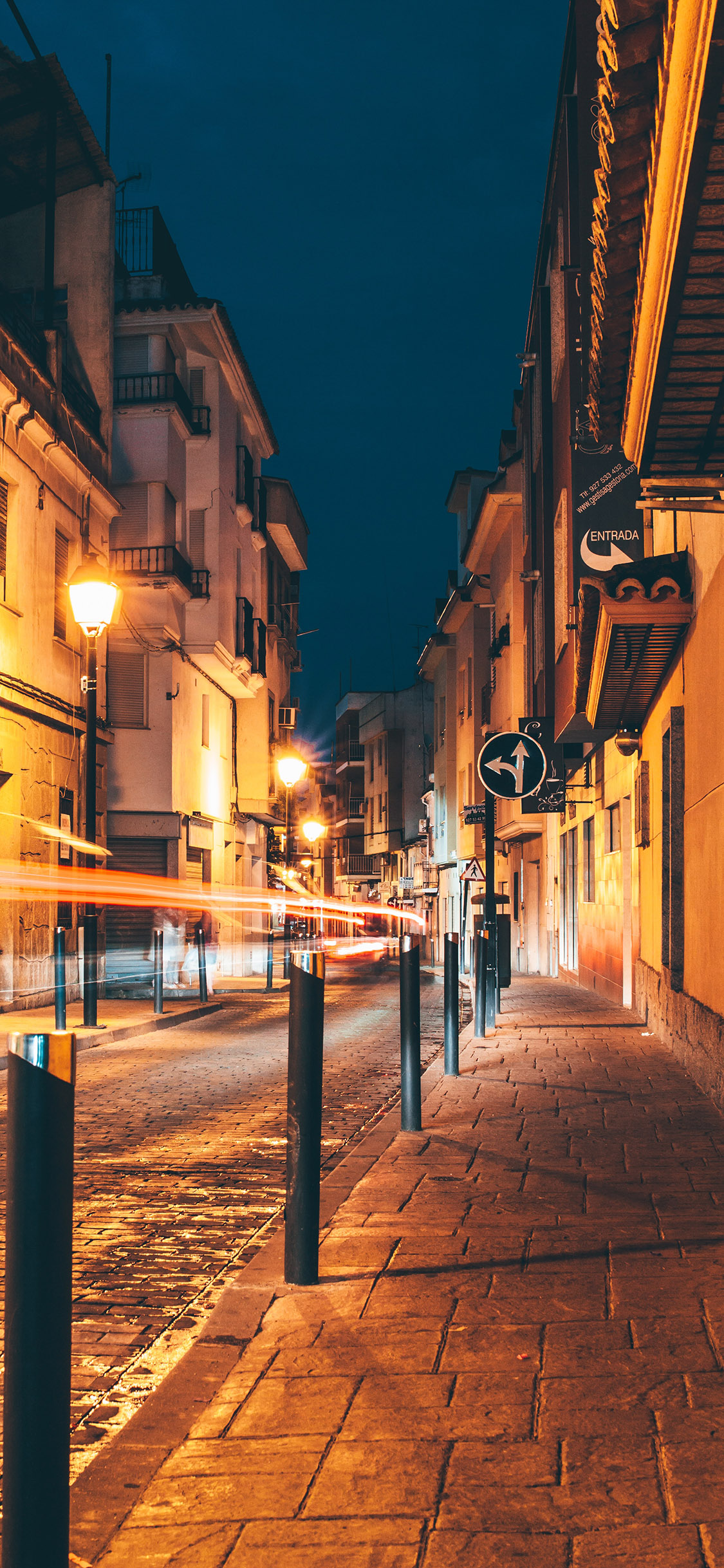 [2436×1125]街道 灯光 夜景 夜晚 苹果手机壁纸图片