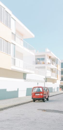 [2436x1125]街道 面包车 建筑 城市 小清新 苹果手机壁纸图片