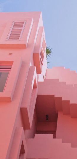 [2436x1125]西班牙红墙 卡尔佩 建筑 粉色 楼梯 苹果手机壁纸图片