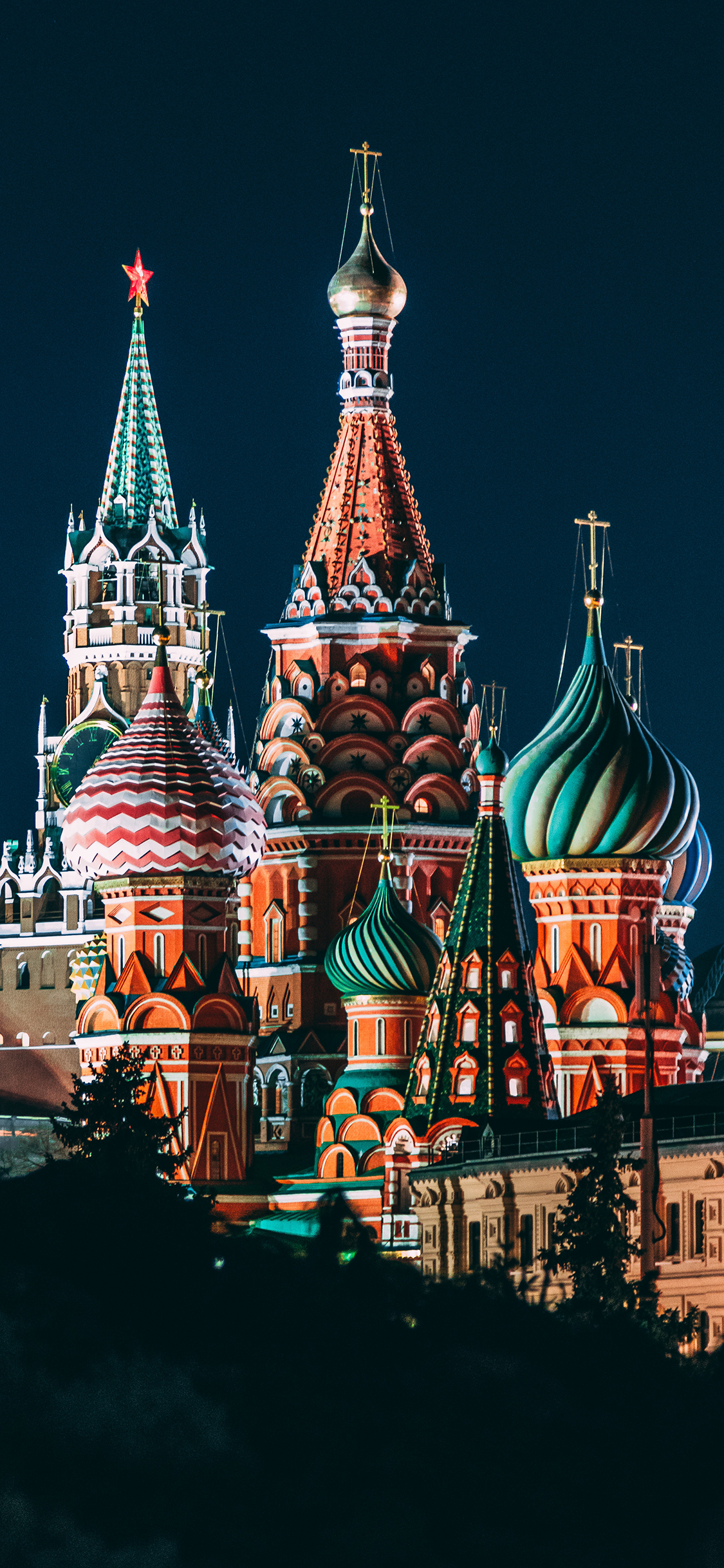 [2436×1125]迪士尼 城堡 色彩 夜晚 建筑 苹果手机壁纸图片