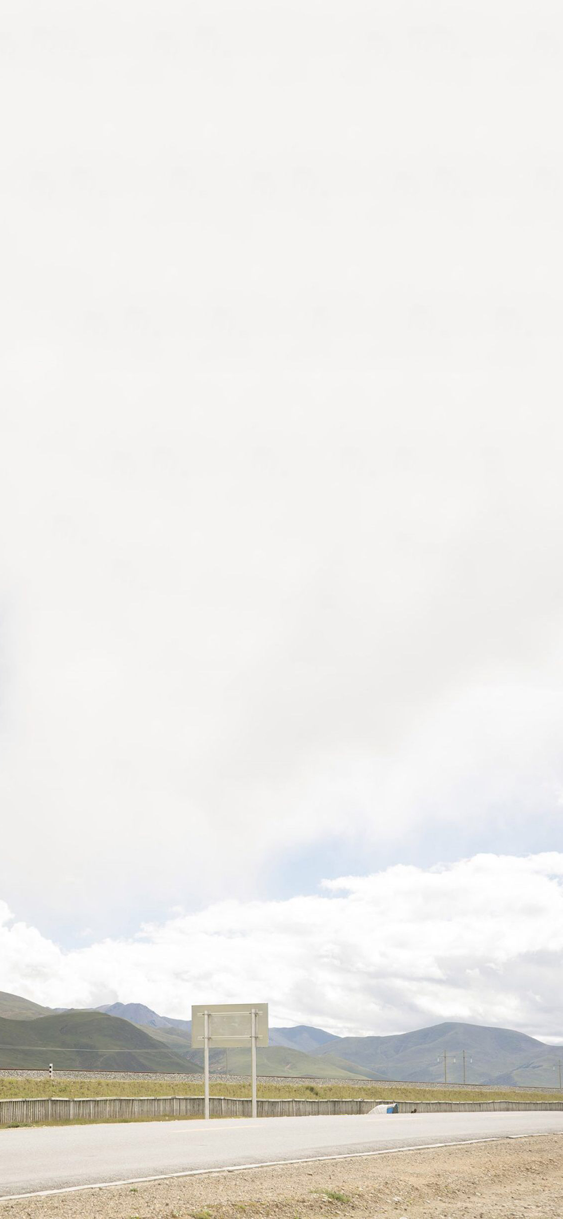 [2436×1125]道路 大自然 山 路牌 苹果手机壁纸图片