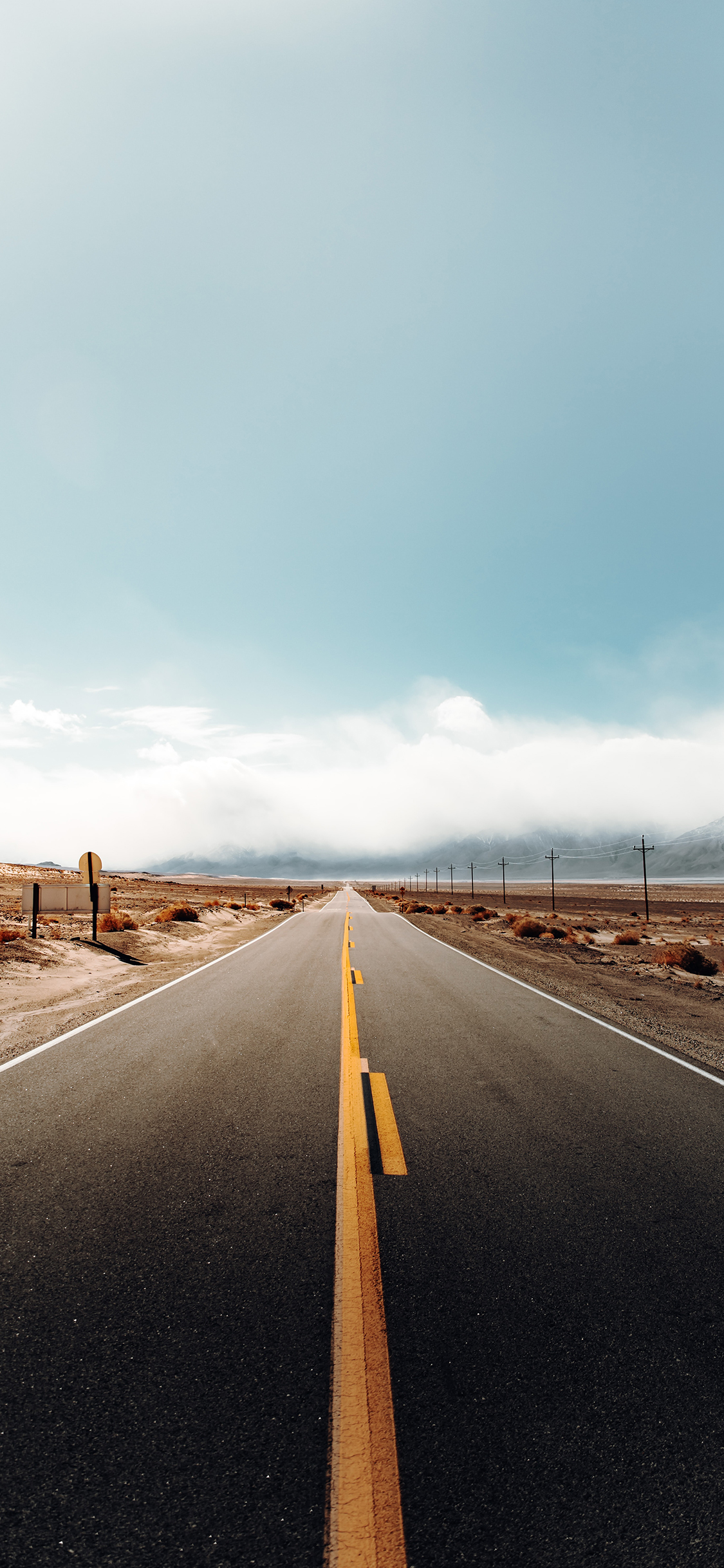 [2436×1125]道路 荒野 公路 天空 苹果手机壁纸图片