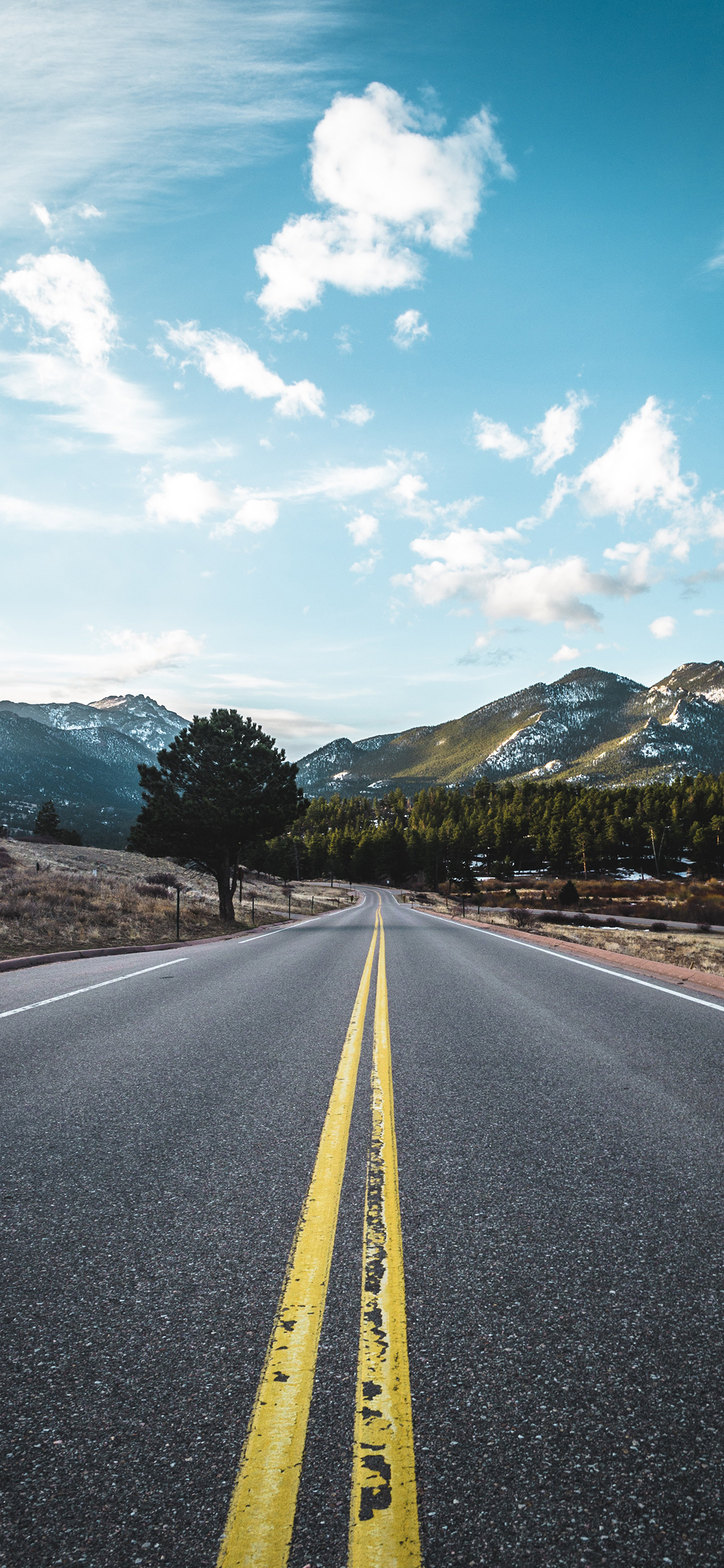 [2436×1125]道路 蓝天 公路 蔚蓝 白云 苹果手机壁纸图片