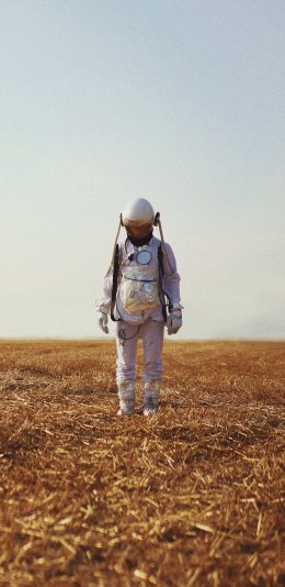 [2436x1125]郊外 草坪 写真 防护服 苹果手机壁纸图片