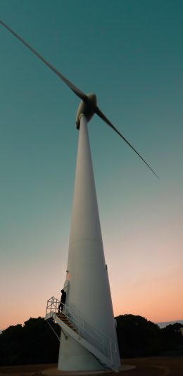 [2436x1125]风车 天空 渐变 风力发电机 苹果手机壁纸图片