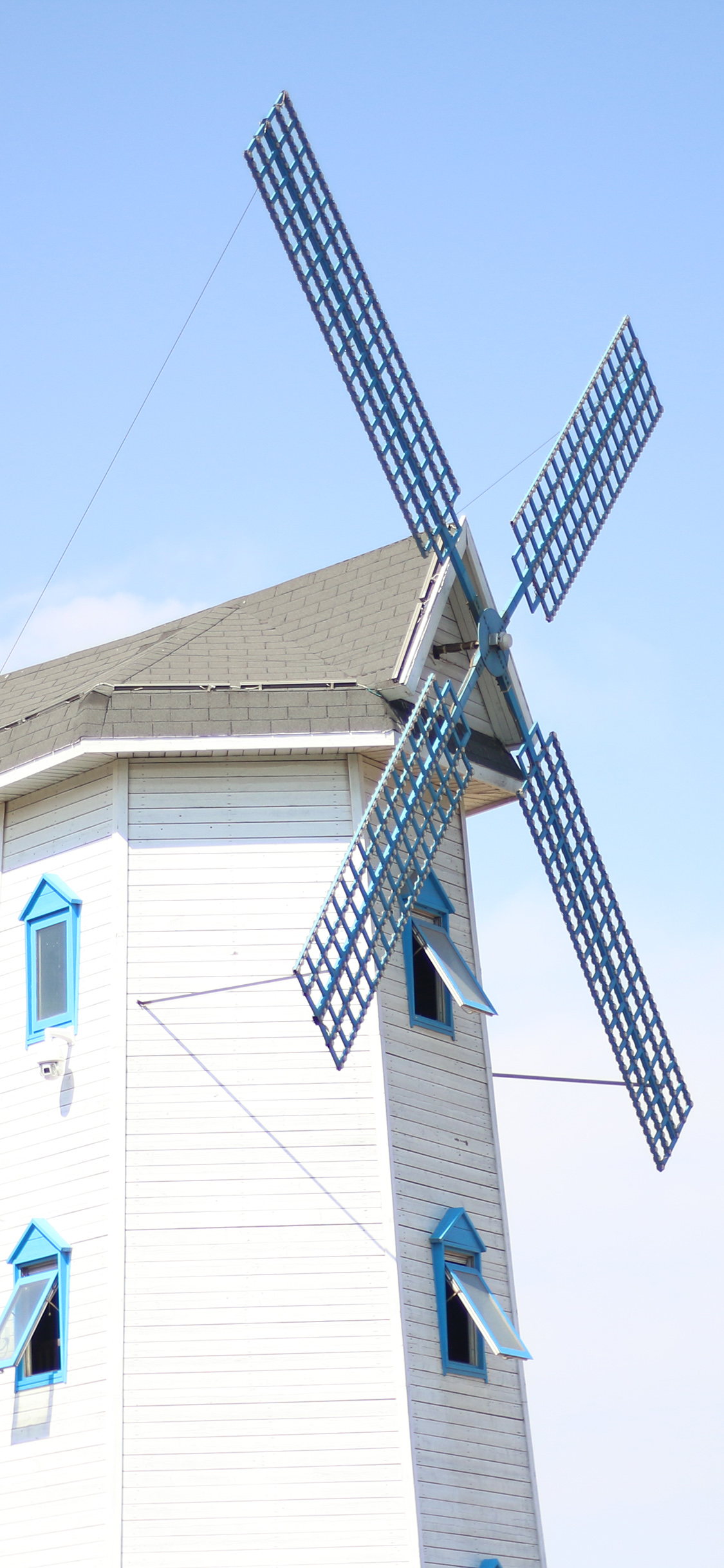 [2436×1125]风车 小房子 蓝色 建筑 苹果手机壁纸图片
