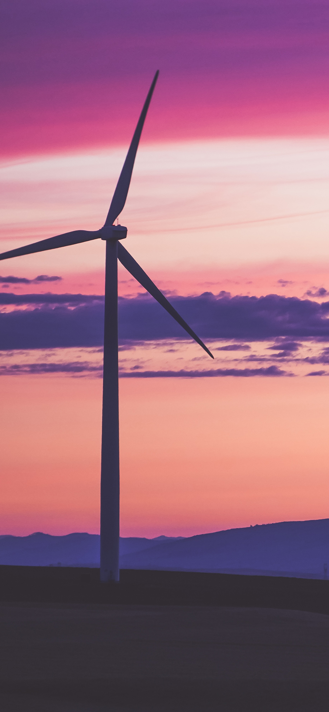 [2436×1125]风车 风力发电机 夕阳 彩霞 苹果手机壁纸图片