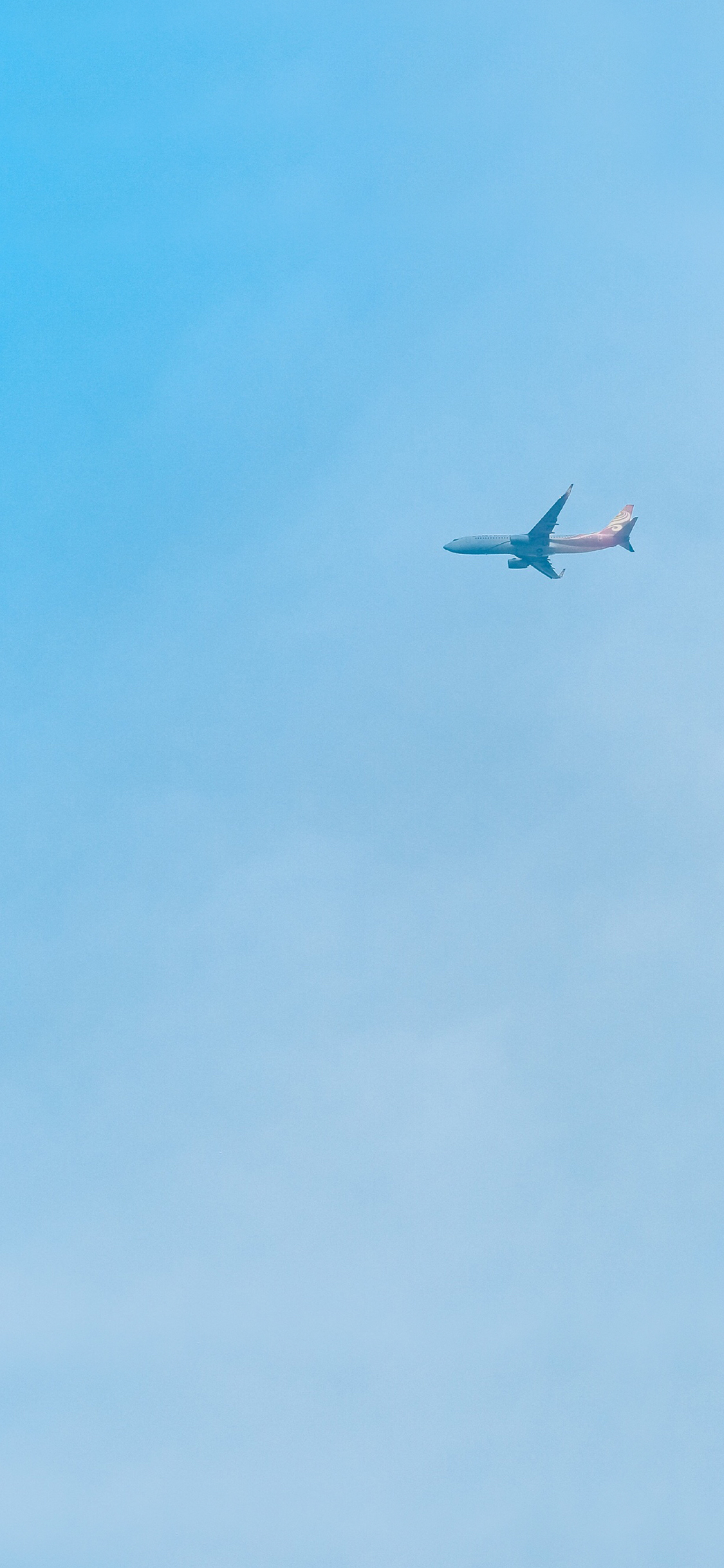 [2436×1125]飞机 天空 蓝色 航空 飞行 苹果手机壁纸图片