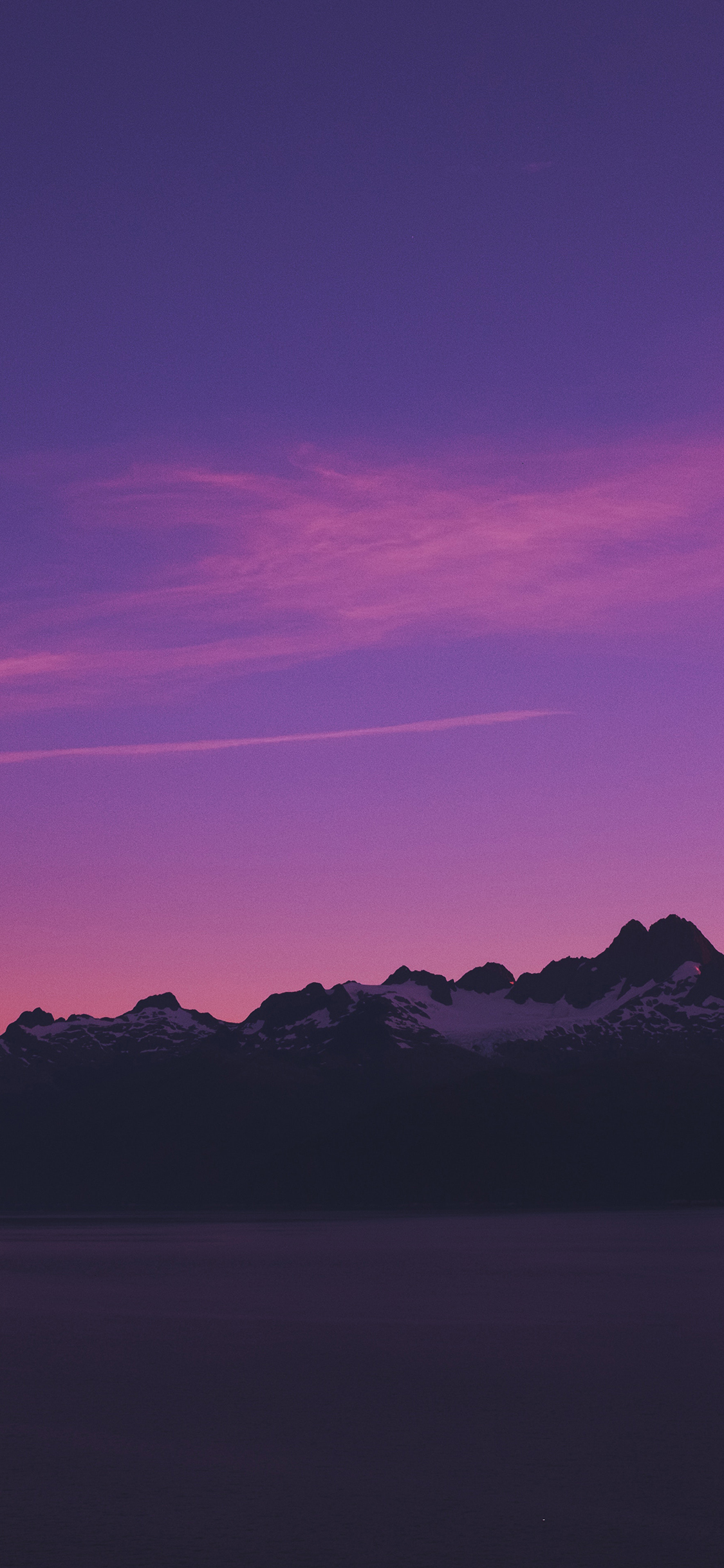 [2436×1125]高山 天空 景色 紫 夕阳 苹果手机壁纸图片