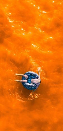 [2436x1125]黄海 大海 黄色 泳圈 苹果手机壁纸图片