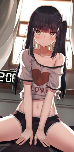 穿爱心露脐装T恤的大眼二次元动漫少女手机壁纸