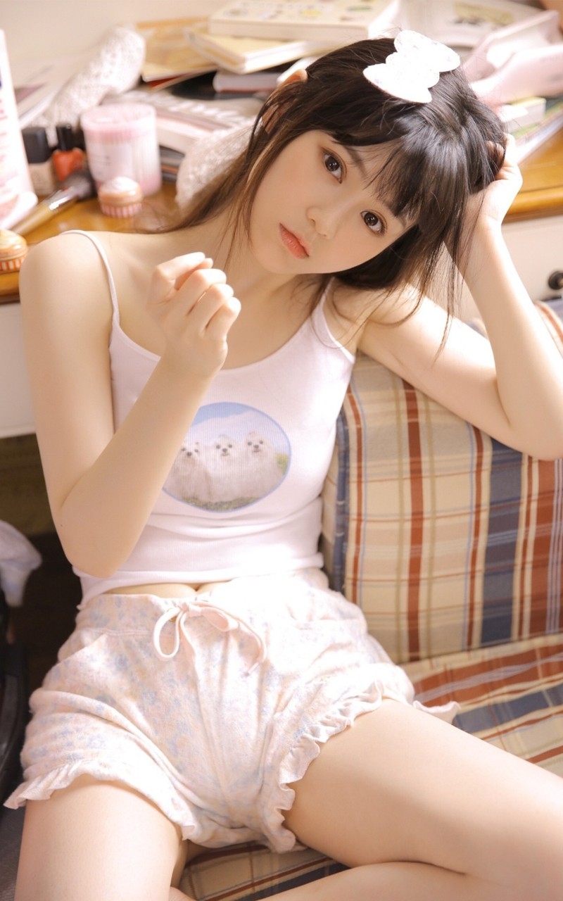 风韵少妇翘臀美腿艺术写真壁纸