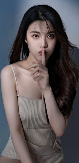 克拉女神百琳 长发美女模特超清4k手机壁纸